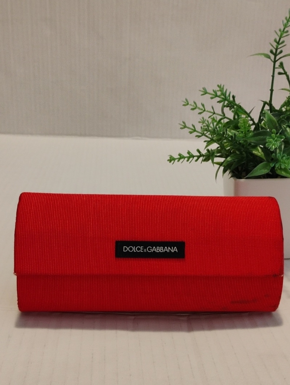 Dolce & Gabbana Eyeglass/Sunglass Case. Red color Magnetic Closure.